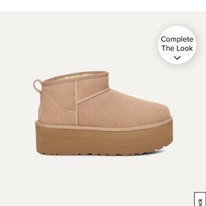TAN PLATFORM UGGS